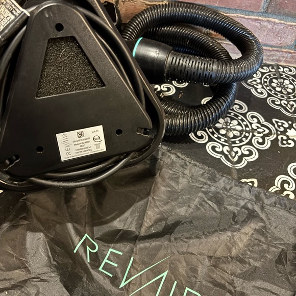 RevAir Hair Dryer with Storage Bag - Picture 3 of 6